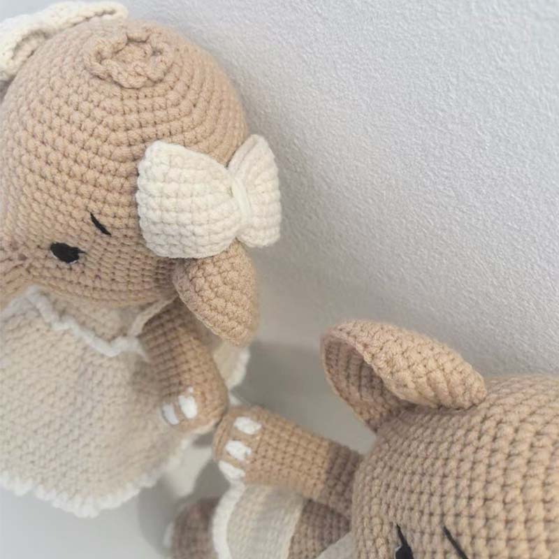 Handmade Crochet Elaphant Plus - đánh giá và giá Home Textiles Today