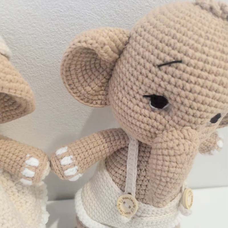 Handmade Crochet Elaphant Plus - đánh giá và giá Home Textiles Today