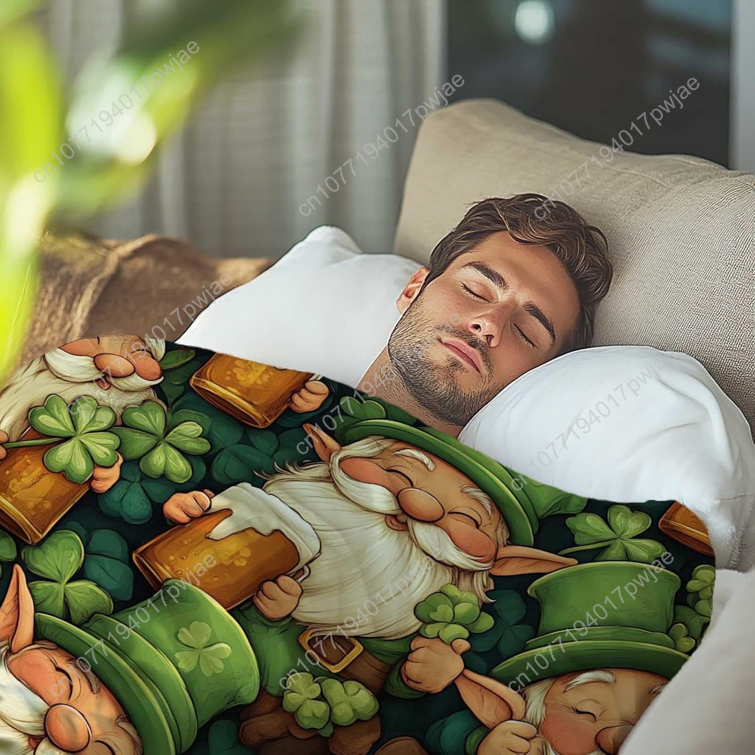 St. Patrick’s Day Gnome Throw  - đánh giá và giá Home Textiles Today